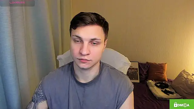 handsome guy01 online show from 03/04/26, 12:38