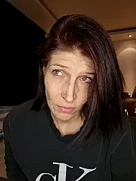 Lenchen  online show from 12/23/24, 09:51