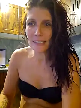 Snapshot of Lenchen_ chatting on 06/16/26, 07:05 Lenchen online show from 06/16/26, 07:05