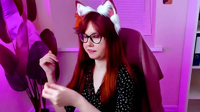 CarolGiggly online show from 11/12/25, 01:00