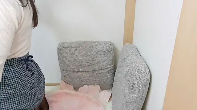 Snapshot of Hana-tan chatting on 11/23/25, 03:28 Hana-tan online show from 11/23/25, 03:28