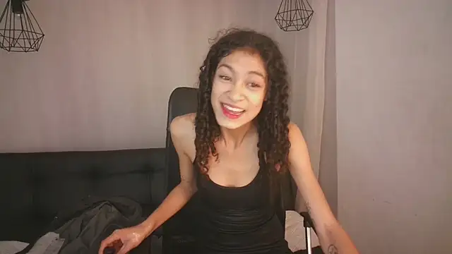 Snapshot of Aurora_ath chatting on 12/11/24, 04:39 Aurora ath online show from 12/11/24, 04:39