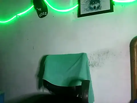 Snapshot of 628-andrew chatting on 11/27/25, 01:40 628-andrew online show from 11/27/25, 01:40