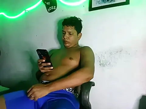 Snapshot of 628-andrew chatting on 11/28/25, 08:33 628-andrew online show from 11/28/25, 08:33