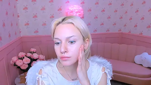 VelvetVixen155 online show from 12/10/24, 09:23