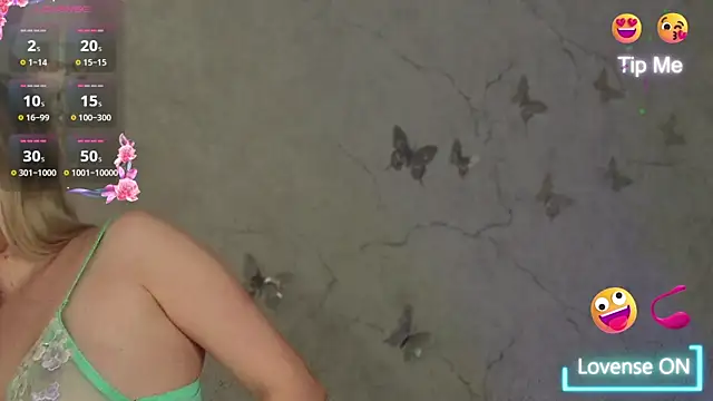 LianaCruz   online show from 01/31/25, 05:51