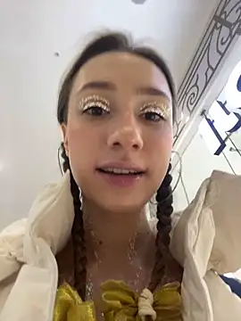 Lia  Love online show from 12/31/24, 09:10