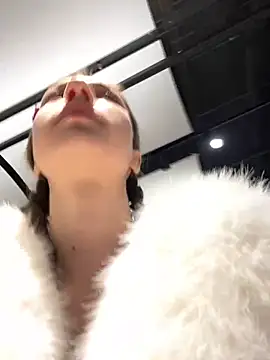 Lia  Love online show from 01/22/25, 01:21