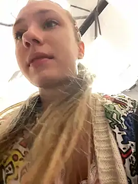 Lia  Love online show from 03/11/25, 09:13