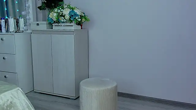 Snapshot of honey_yani chatting on 03/17/25, 01:24 honey yani online show from 03/17/25, 01:24