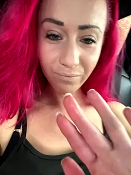 Snapshot of SweetSolez chatting on 10/03/25, 09:28 SweetSolez online show from 10/03/25, 09:28