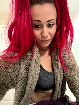 Snapshot of SweetSolez chatting on 11/24/25, 10:09 SweetSolez online show from 11/24/25, 10:09