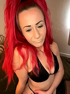 Snapshot of SweetSolez chatting on 11/26/25, 02:29 SweetSolez online show from 11/26/25, 02:29