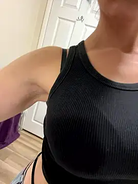 Snapshot of SweetSolez chatting on 01/10/26, 10:25 SweetSolez online show from 01/10/26, 10:25