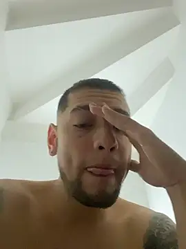 Snapshot of MrSoulMommy chatting on 12/16/24, 05:43 MrSoulMommy online show from 12/16/24, 05:43