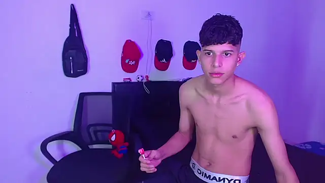 LiamGadiell online show from 02/24/25, 04:16