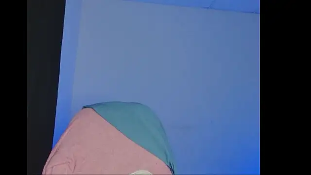 catalina Ada online show from 10/27/25, 01:42