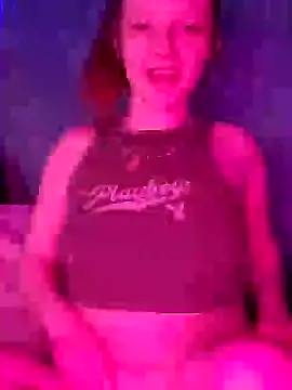 Snapshot of angel_star420864 chatting on 02/18/25, 04:15 angel star420864 online show from 02/18/25, 04:15