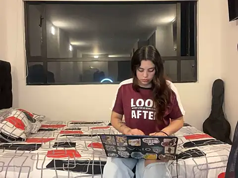 Snapshot of Scarlett_Jazmin chatting on 02/12/25, 05:26 Scarlett Jazmin online show from 02/12/25, 05:26