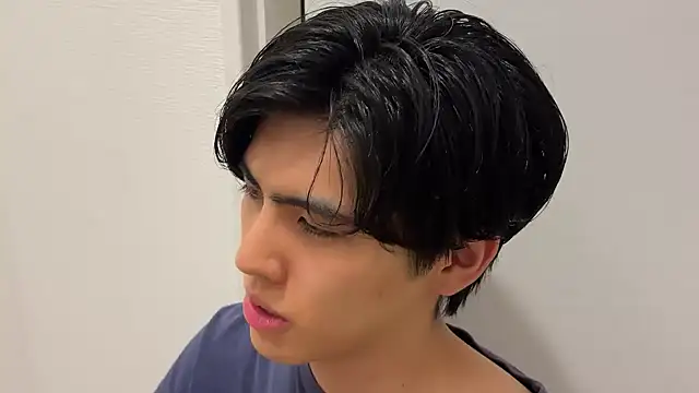Snapshot of Lio_kun chatting on 10/18/25, 01:12 Lio kun online show from 10/18/25, 01:12