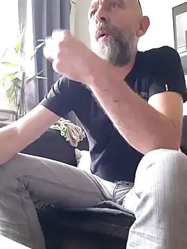 Snapshot of Kingsscepter chatting on 01/25/25, 01:30 Kingsscepter online show from 01/25/25, 01:30