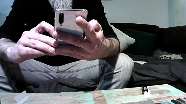 Snapshot of Kingsscepter chatting on 01/27/25, 07:56 Kingsscepter online show from 01/27/25, 07:56