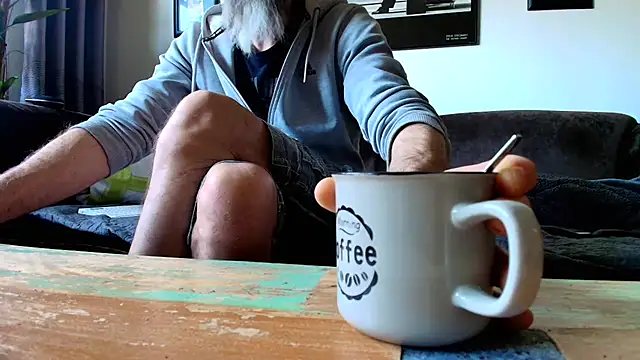 Snapshot of Kingsscepter chatting on 03/04/25, 09:07 Kingsscepter online show from 03/04/25, 09:07