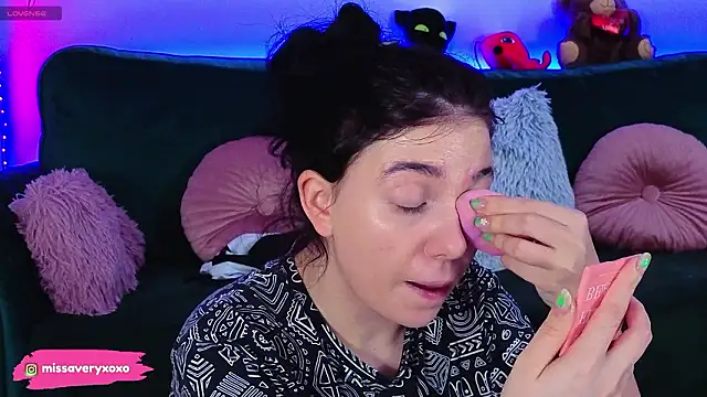 AveryWillow online show from 03/24/26, 11:54