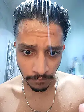 skinnyyyyyyyyy online show from 12/18/25, 04:51