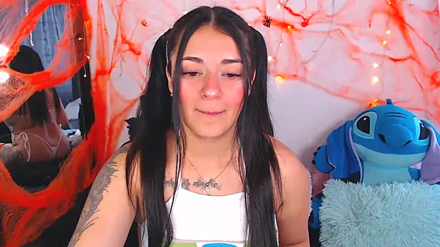 Snapshot of Samanta_james19 chatting on 10/31/25, 02:51 Samanta james19 online show from 10/31/25, 02:51