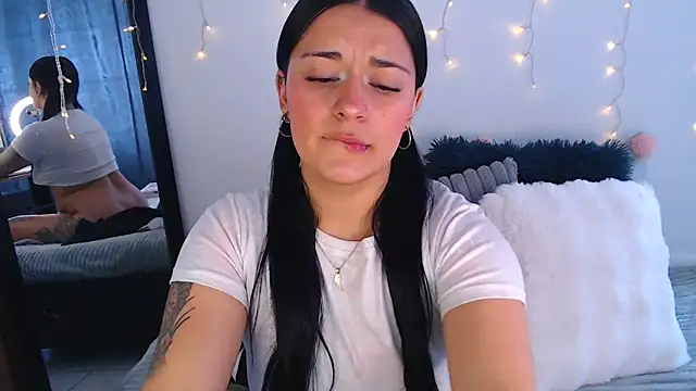 Snapshot of Samanta_james19 chatting on 02/09/26, 06:12 Samanta james19 online show from 02/09/26, 06:12