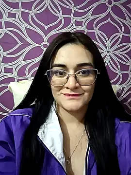 Snapshot of Hanna_Kinsley chatting on 01/30/25, 04:37 Hanna Kinsley online show from 01/30/25, 04:37
