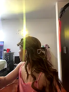 Snapshot of Rouse_Hilton chatting on 10/23/25, 11:14 Rouse Hilton online show from 10/23/25, 11:14