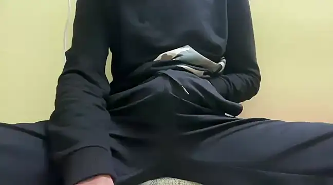 Snapshot of rahul_4u chatting on 12/19/24, 10:34 rahul 4u online show from 12/19/24, 10:34