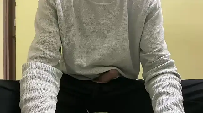 Snapshot of rahul_4u chatting on 12/27/24, 05:16 rahul 4u online show from 12/27/24, 05:16