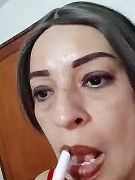 Snapshot of _Prinscarlet_ chatting on 12/22/24, 05:34 Prinscarlet online show from 12/22/24, 05:34