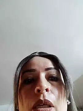 Snapshot of _Prinscarlet_ chatting on 12/23/24, 08:14 Prinscarlet online show from 12/23/24, 08:14