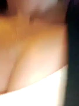 Snapshot of _Prinscarlet_ chatting on 01/01/25, 04:39 Prinscarlet online show from 01/01/25, 04:39