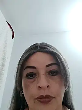 Snapshot of _Prinscarlet_ chatting on 01/15/25, 02:49 Prinscarlet online show from 01/15/25, 02:49