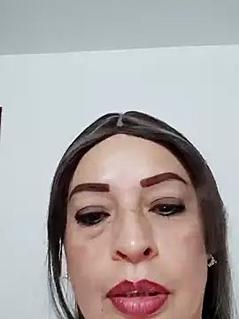 Snapshot of _Prinscarlet_ chatting on 01/18/25, 04:59 Prinscarlet online show from 01/18/25, 04:59