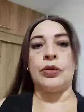 Snapshot of _Prinscarlet_ chatting on 02/05/25, 01:04 Prinscarlet online show from 02/05/25, 01:04