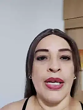 Snapshot of _Prinscarlet_ chatting on 02/07/25, 11:03 Prinscarlet online show from 02/07/25, 11:03