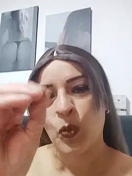 Snapshot of _Prinscarlet_ chatting on 03/21/25, 02:50 Prinscarlet online show from 03/21/25, 02:50