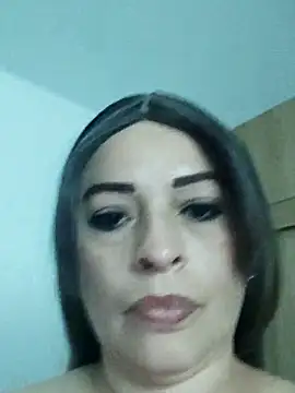 Snapshot of _Prinscarlet_ chatting on 03/23/25, 08:26 Prinscarlet online show from 03/23/25, 08:26