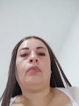 Snapshot of _Prinscarlet_ chatting on 09/21/25, 03:24 Prinscarlet online show from 09/21/25, 03:24