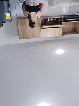 Snapshot of _Prinscarlet_ chatting on 10/03/25, 05:54 Prinscarlet online show from 10/03/25, 05:54