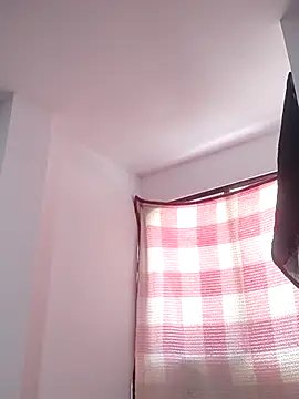 Snapshot of _Prinscarlet_ chatting on 10/18/25, 07:14 Prinscarlet online show from 10/18/25, 07:14