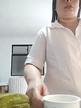 Snapshot of _Prinscarlet_ chatting on 11/12/25, 08:08 Prinscarlet online show from 11/12/25, 08:08