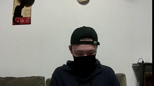 Snapshot of tuki_fu chatting on 01/05/25, 11:48 tuki fu online show from 01/05/25, 11:48