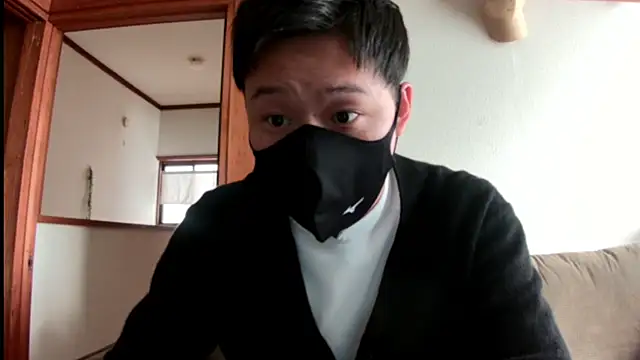 Snapshot of tuki_fu chatting on 01/15/25, 04:47 tuki fu online show from 01/15/25, 04:47